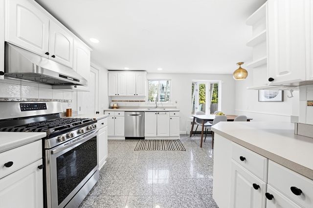 17 Woodhaven Rd, Newton, MA 02468