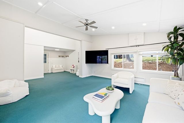 17 Woodhaven Rd, Newton, MA 02468