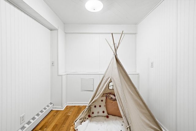 17 Woodhaven Rd, Newton, MA 02468