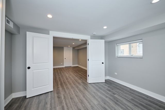 8926 Natoma Avenue, Morton Grove, IL 60053