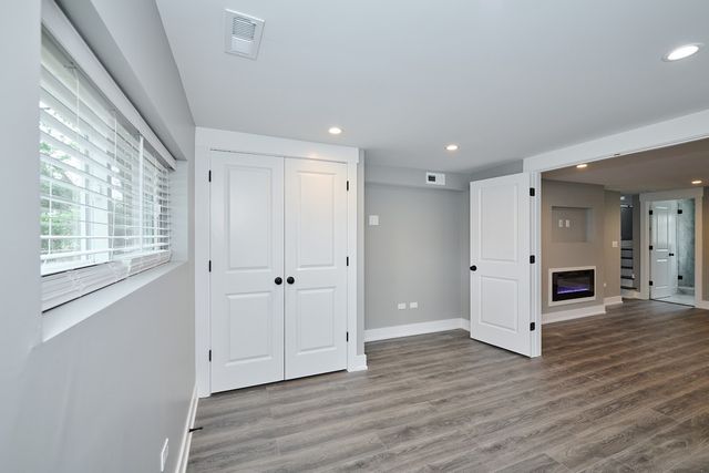 8926 Natoma Avenue, Morton Grove, IL 60053