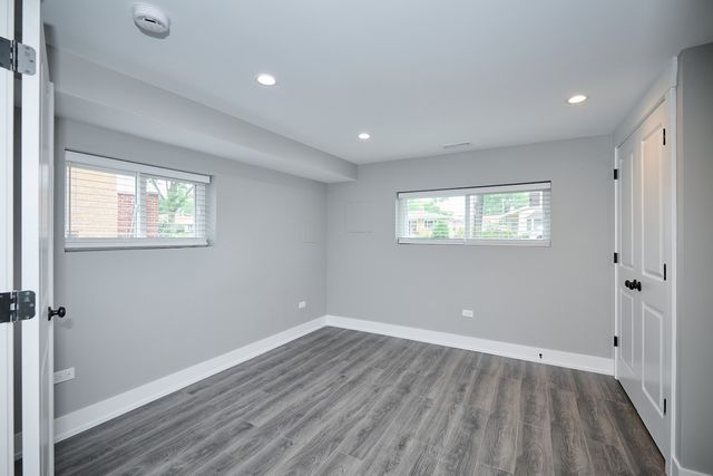 8926 Natoma Avenue, Morton Grove, IL 60053