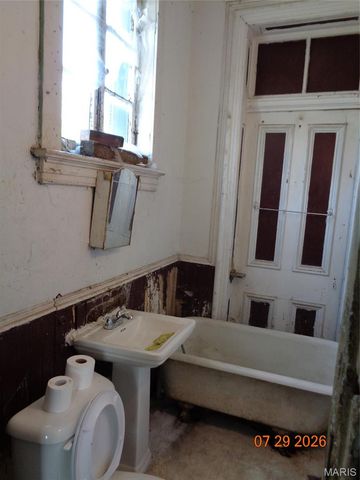 1412 Wright Street, St Louis, MO 63107