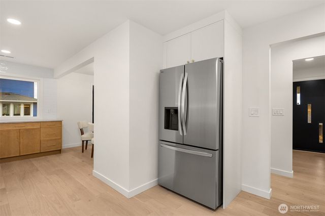 3702 W Fulton Street, Seattle, WA 98199