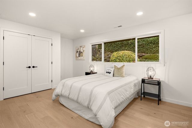 3702 W Fulton Street, Seattle, WA 98199