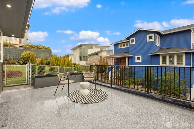 3702 W Fulton Street, Seattle, WA 98199