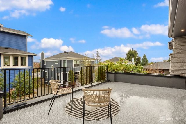 3702 W Fulton Street, Seattle, WA 98199