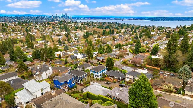 3702 W Fulton Street, Seattle, WA 98199