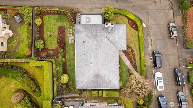 3702 W Fulton Street, Seattle, WA 98199