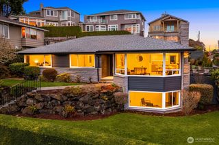 3702 W Fulton Street, Seattle, WA 98199