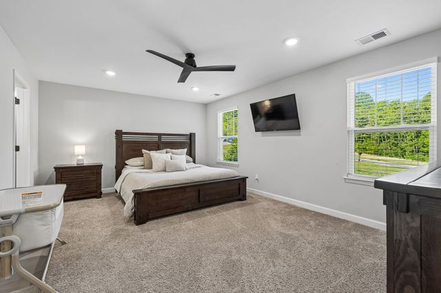 300 Still Point Rd, Smithville, TN 37166
