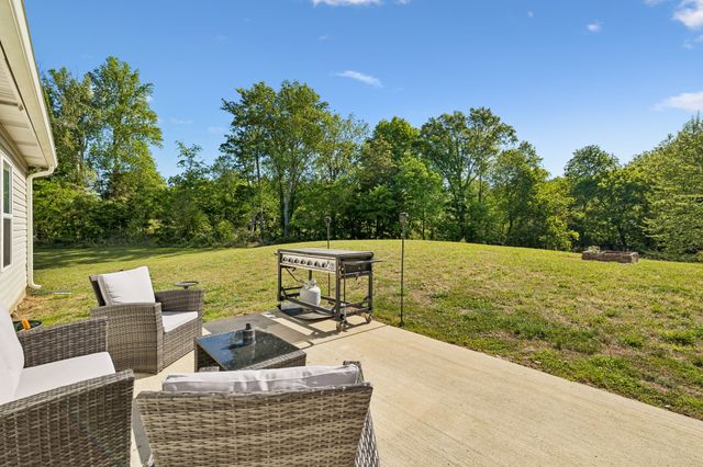 300 Still Point Rd, Smithville, TN 37166