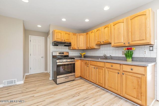 78 Liberty Place, Hazlet, NJ 07734