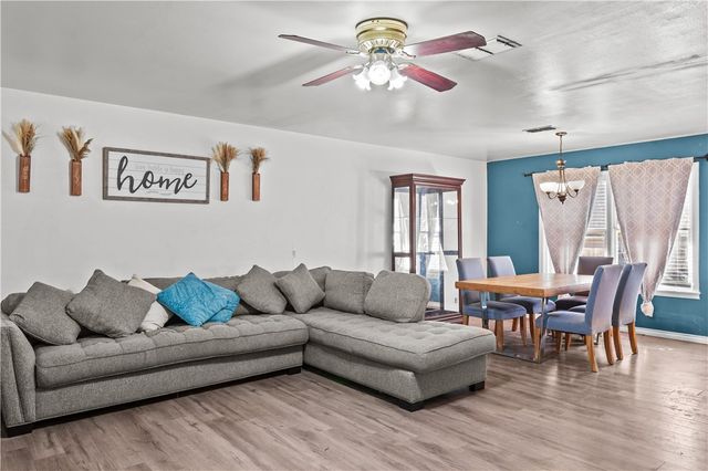 618 Ralston Ave, Corpus Christi, TX 78404
