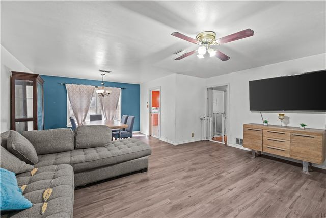 618 Ralston Ave, Corpus Christi, TX 78404