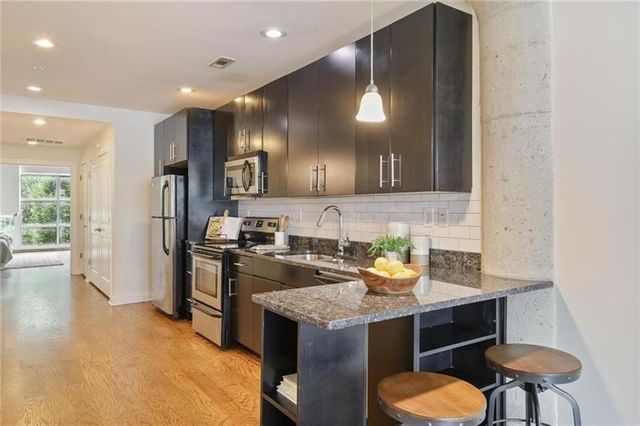 890 Memorial Drive SE 204, Atlanta, GA 30316