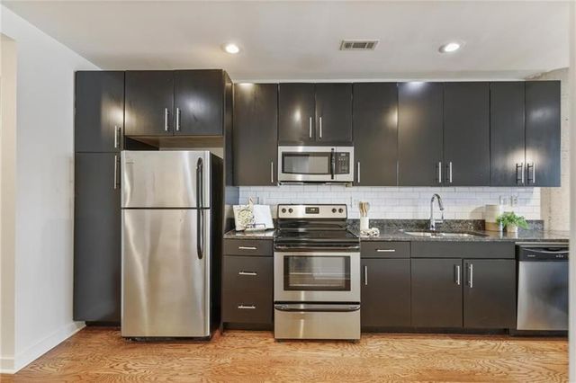 890 Memorial Drive SE 204, Atlanta, GA 30316