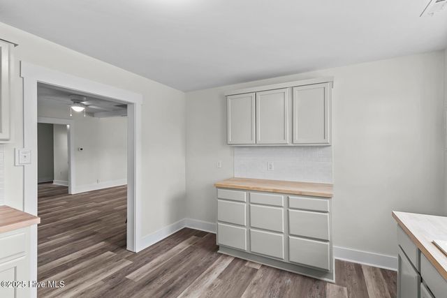 2880 Catherine Lake Road, Richlands, NC 28574