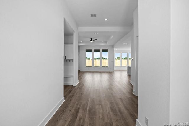 201 Lac Leman Dr, New Braunfels, TX 78130