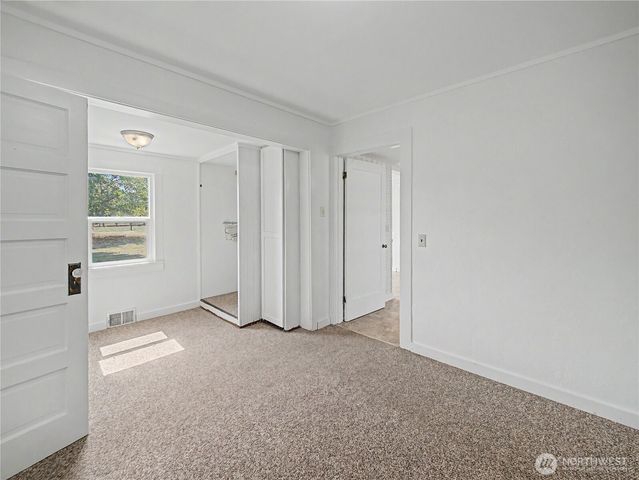 41915 212th Avenue SE, Enumclaw, WA 98022