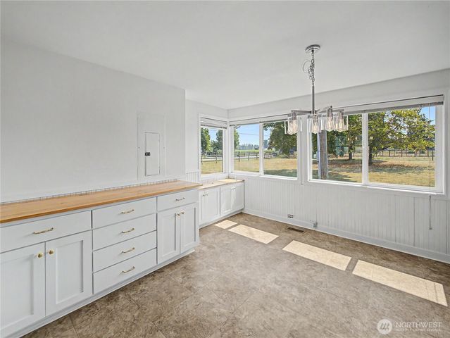 41915 212th Avenue SE, Enumclaw, WA 98022