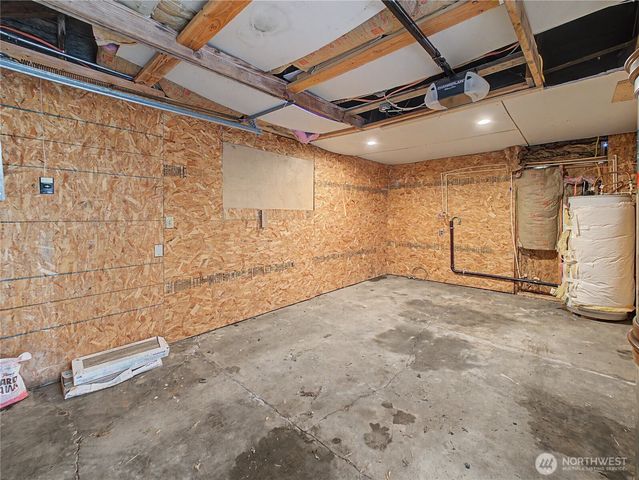 41915 212th Avenue SE, Enumclaw, WA 98022