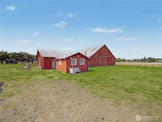 41915 212th Avenue SE, Enumclaw, WA 98022
