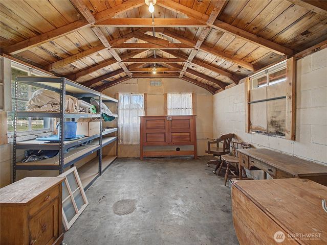 41915 212th Avenue SE, Enumclaw, WA 98022