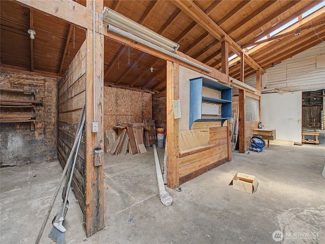 41915 212th Avenue SE, Enumclaw, WA 98022