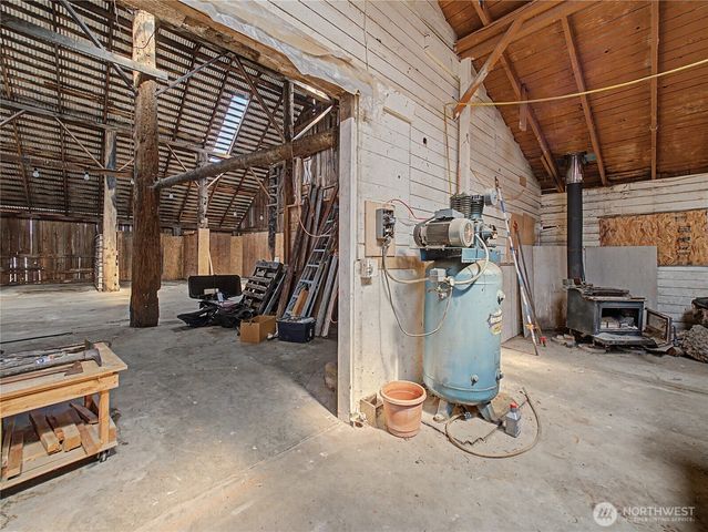 41915 212th Avenue SE, Enumclaw, WA 98022