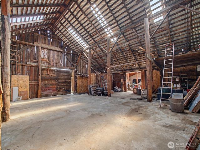 41915 212th Avenue SE, Enumclaw, WA 98022