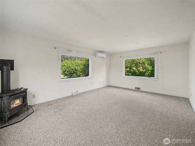 41915 212th Avenue SE, Enumclaw, WA 98022