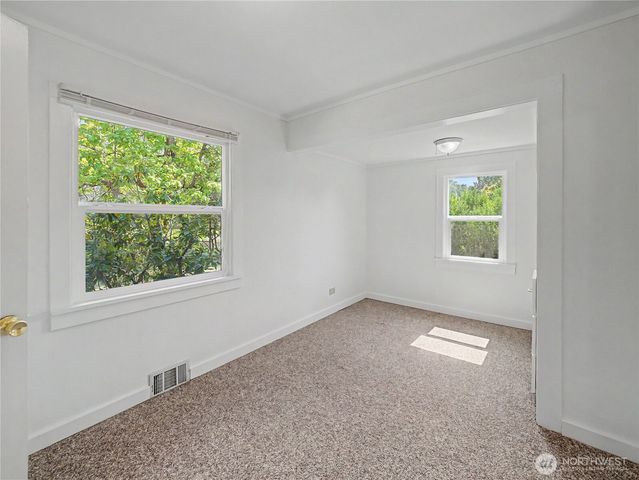 41915 212th Avenue SE, Enumclaw, WA 98022