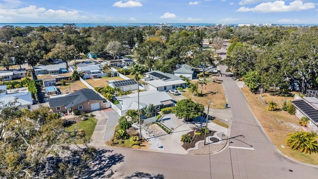 2020 CULBERSON AVENUE, Dunedin, FL 34698