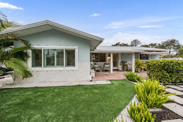 2020 CULBERSON AVENUE, Dunedin, FL 34698