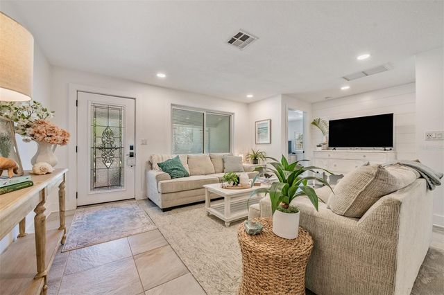 2020 CULBERSON AVENUE, Dunedin, FL 34698