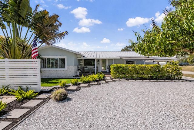 2020 CULBERSON AVENUE, Dunedin, FL 34698