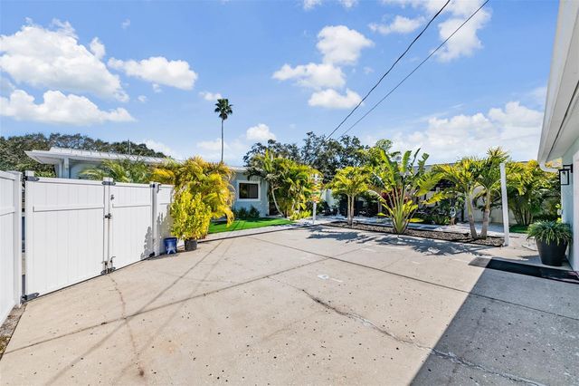 2020 CULBERSON AVENUE, Dunedin, FL 34698