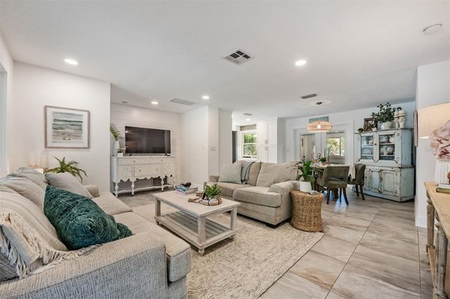 2020 CULBERSON AVENUE, Dunedin, FL 34698