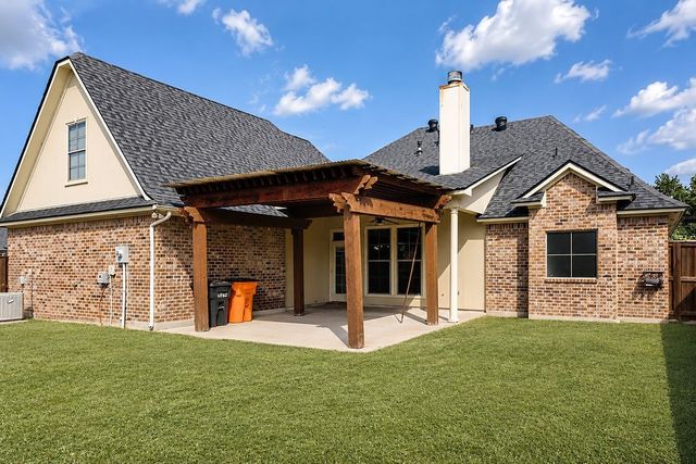 1111 Creole Drive, Bossier City, LA 71111