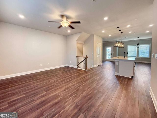 732 Mulberry Walk, Woodstock, GA 30188