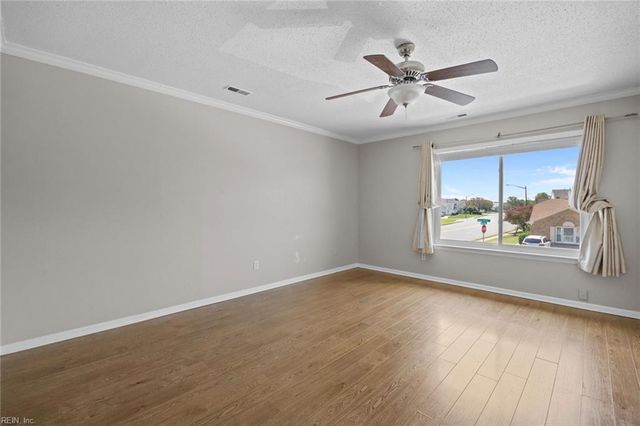 1559 Sword Dancer DR, Virginia Beach, VA 23454