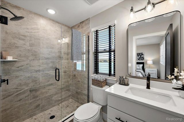2691 Crystal Lake Drive, Commerce Charter Township, MI 48382