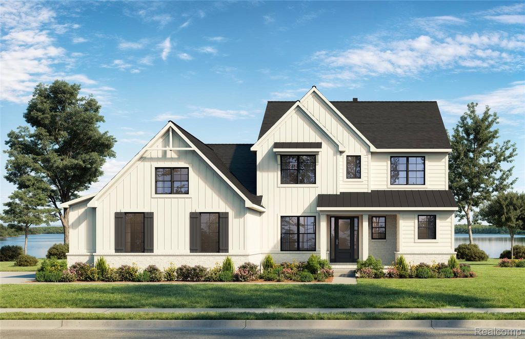 2691 Crystal Lake Drive, Commerce Charter Township, MI 48382