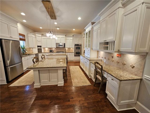 1562 Mercer Avenue, Atlanta, GA 30337