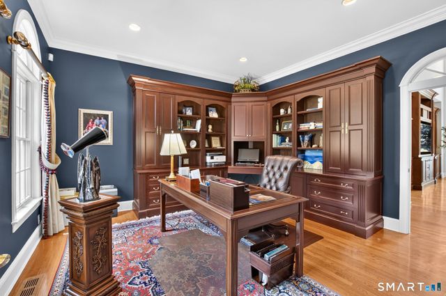 25 Whispering Hollow Court, Cheshire, CT 06410