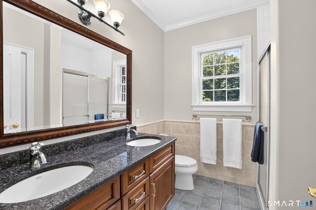 25 Whispering Hollow Court, Cheshire, CT 06410
