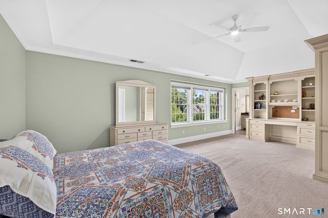 25 Whispering Hollow Court, Cheshire, CT 06410