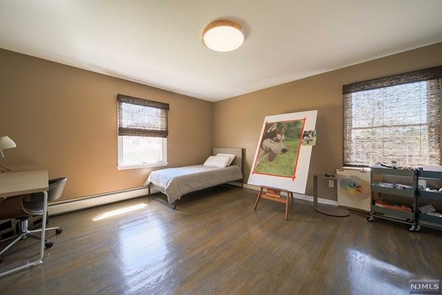 11 Jason Woods Road, Closter, NJ 07624