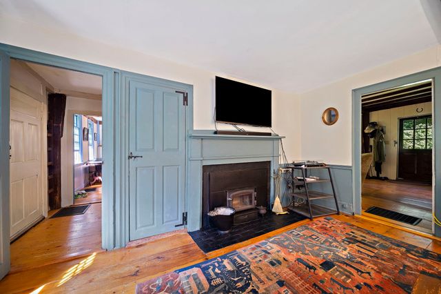 128 Whitford Cir, Marshfield, MA 02050